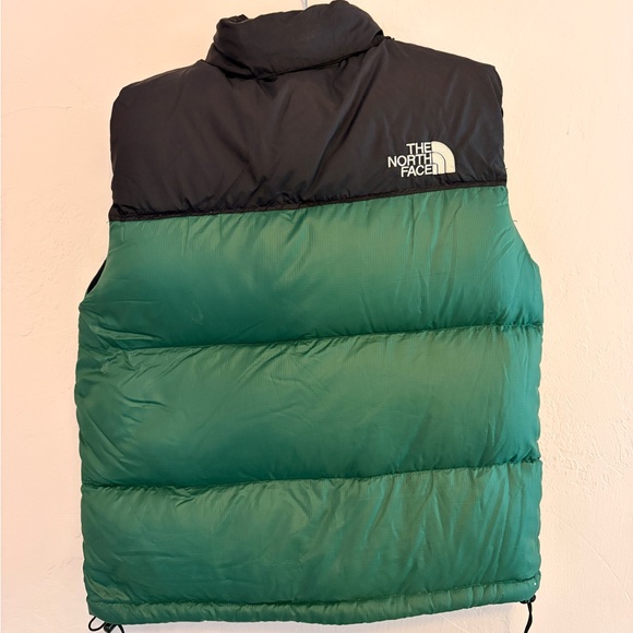 The North Face Men's Black and Green Puffer Vest - Picture 2 of 5